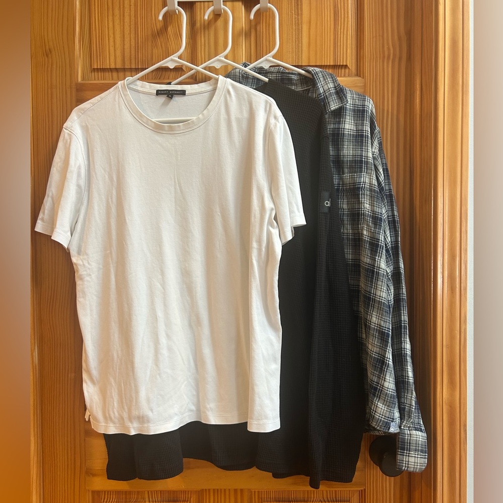 Bundle Alert🚨🔔 Robert Barakett T & Alo Blk longsleeve & A Flannel!